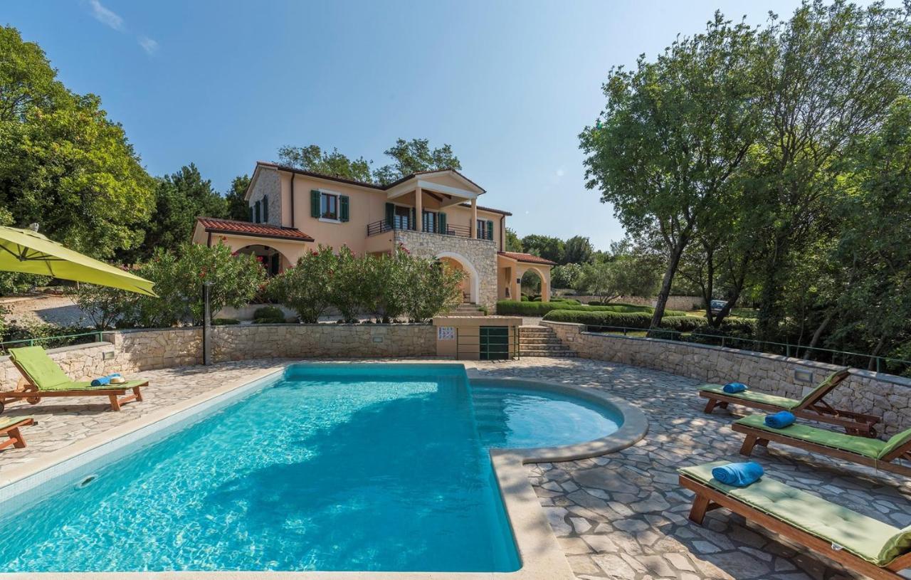 Villa Maggie Vlakovo Koromačno Pokoj fotografie